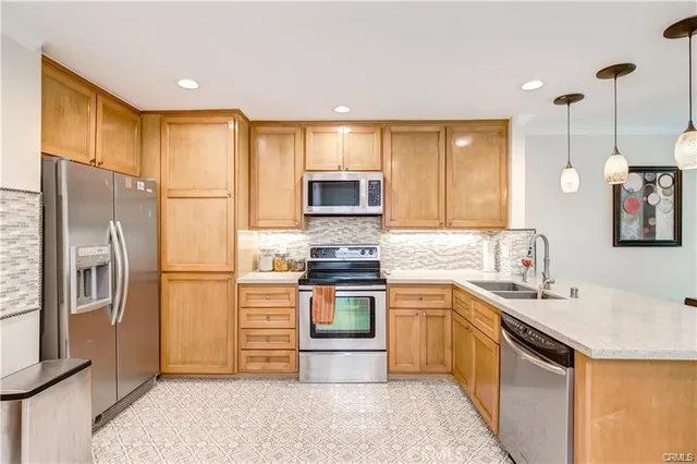 $710,000 | 22131 Caminito Vino, Laguna Hills, CA 92653