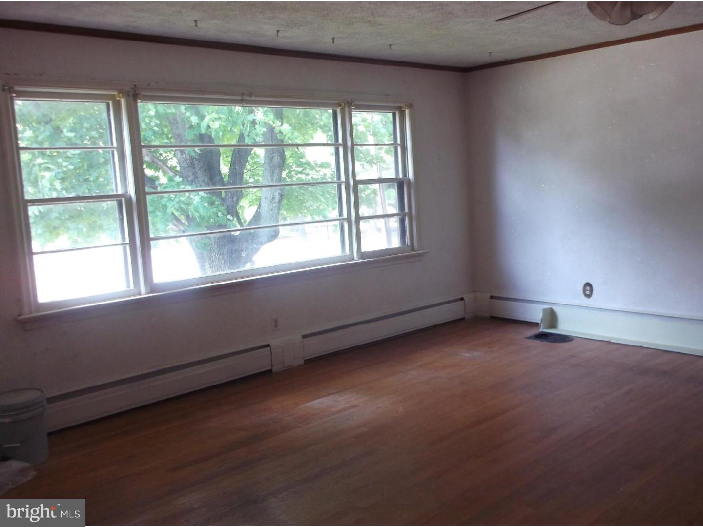 4106 Bridgeboro Road Delran, NJ 08057 - Photo 3 of 14