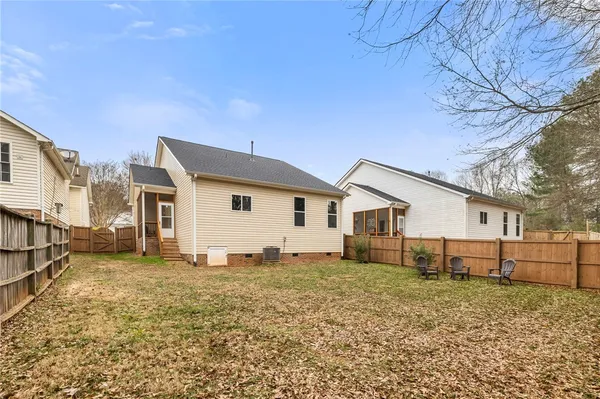 $294,900 | 102 Colonial Court, Pendleton, SC 29670