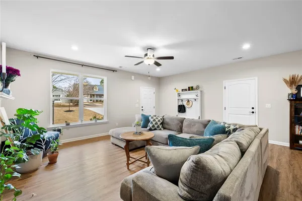 $294,900 | 102 Colonial Court, Pendleton, SC 29670