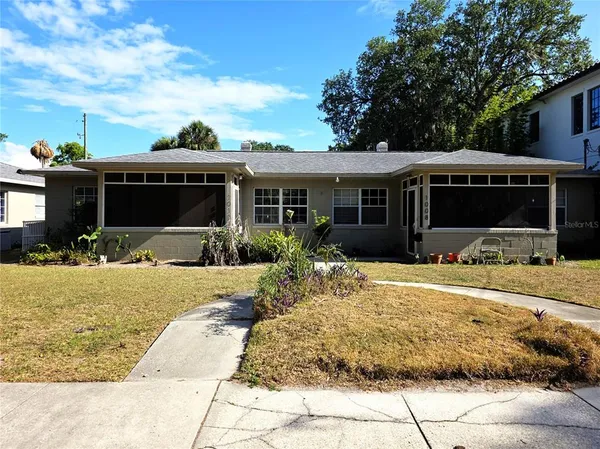 $1,899 | 1010 East Central Boulevard, Orlando, FL 32801