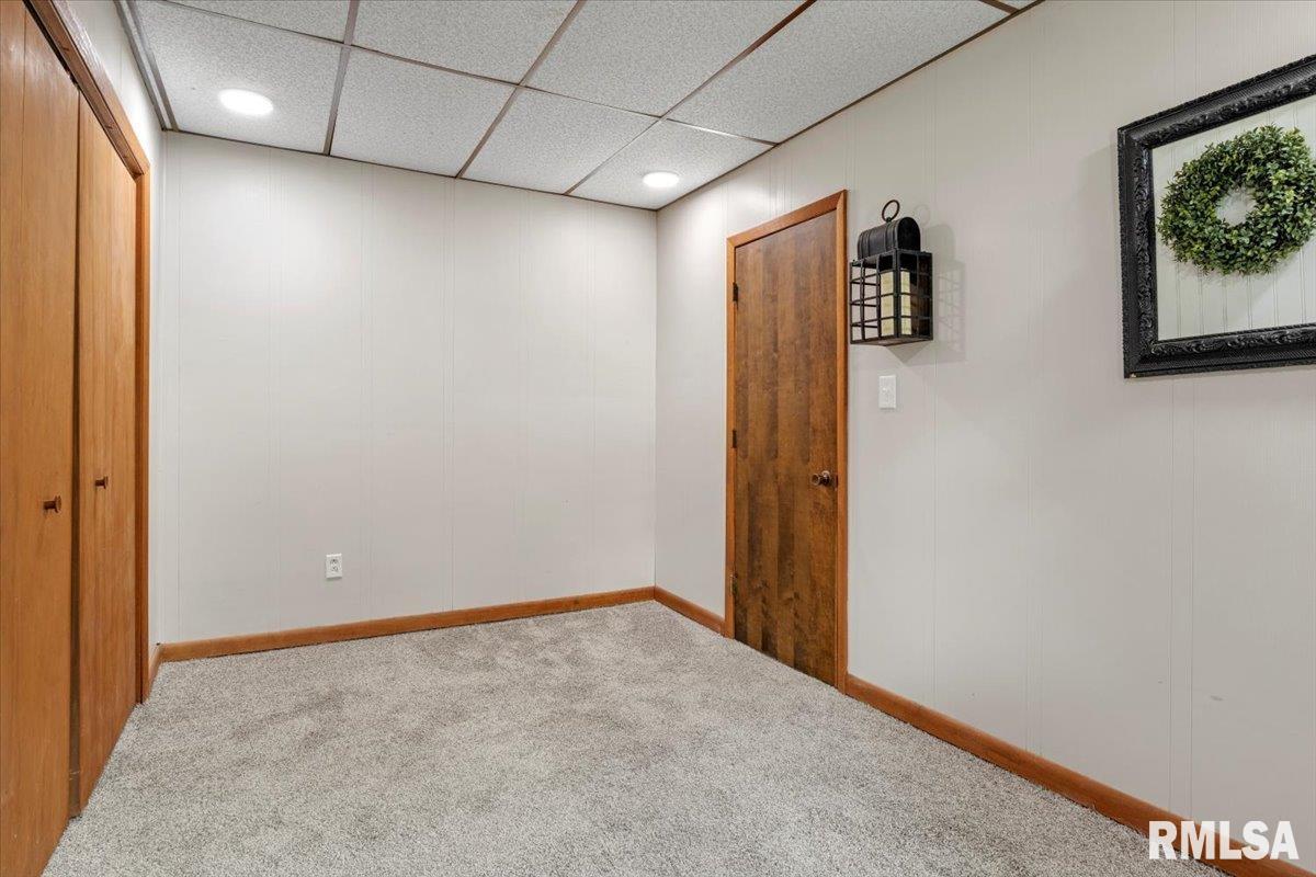 209 West Madison Street Athens, IL 62613 - Photo 20 of 30 Gallery Image 20