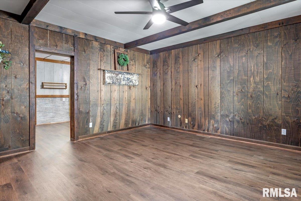 209 West Madison Street Athens, IL 62613 - Photo 5 of 30 Gallery Image 5
