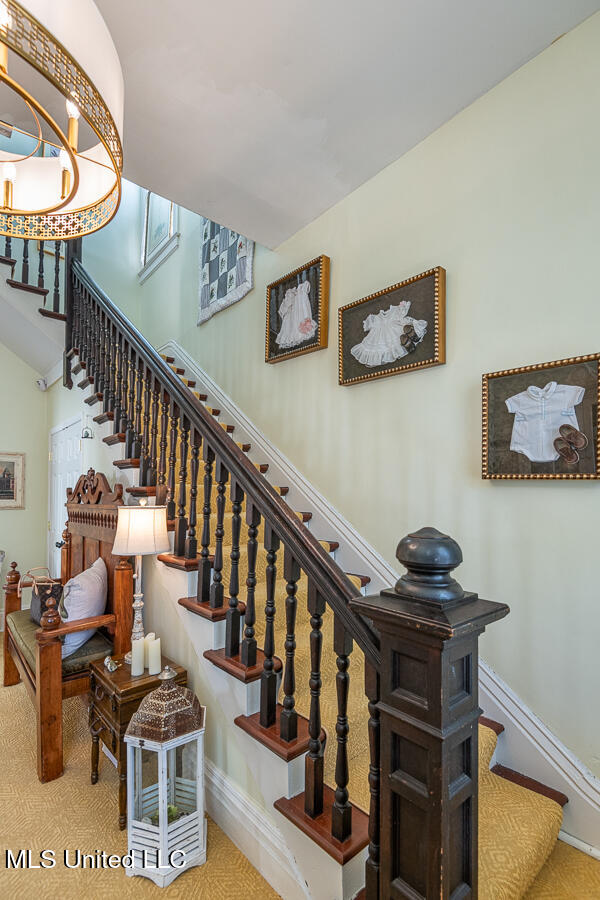 612 State Street Natchez, MS 39120 - Photo 12 of 55 612StateSt_LoRes-2