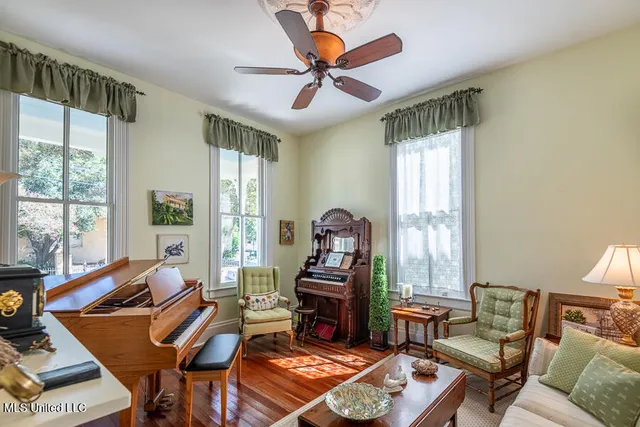 $392,500 | 612 State Street, Natchez, MS 39120