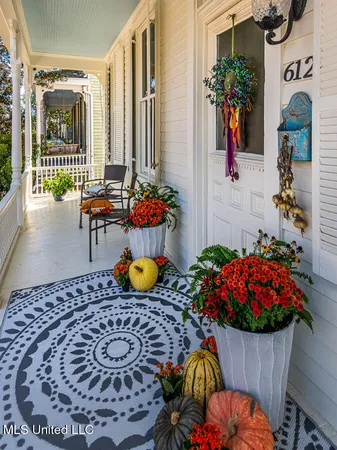 $379,500 | 612 State Street, Natchez, MS 39120