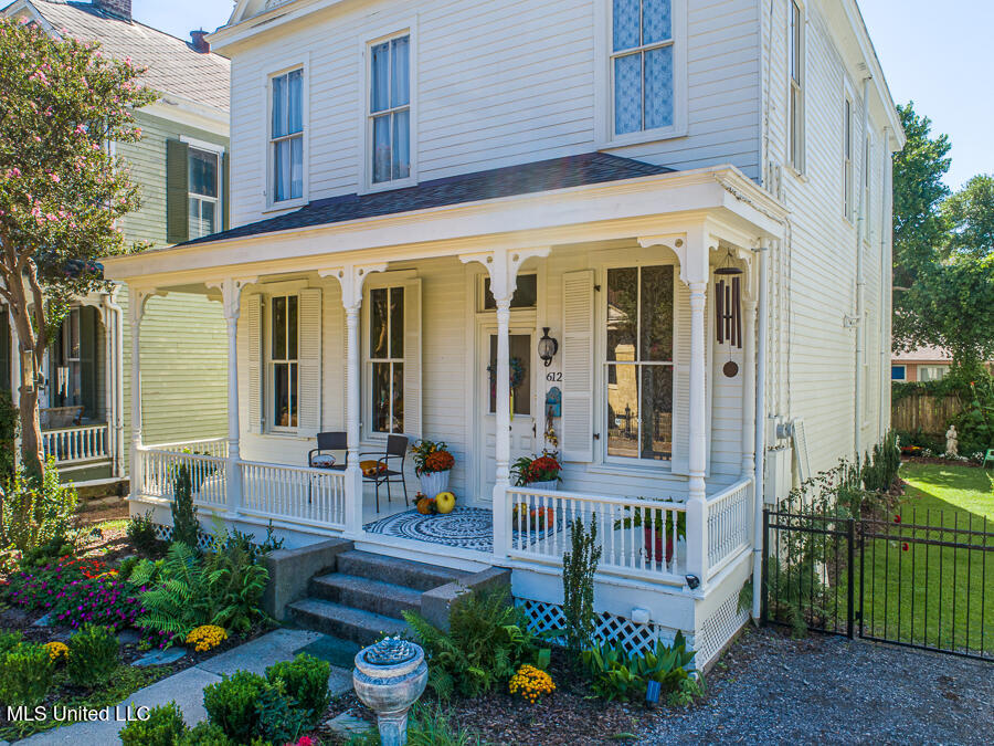 612 State Street Natchez, MS 39120 - Photo 47 of 55 612StateSt_LoRes-52