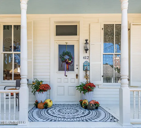 $379,500 | 612 State Street, Natchez, MS 39120