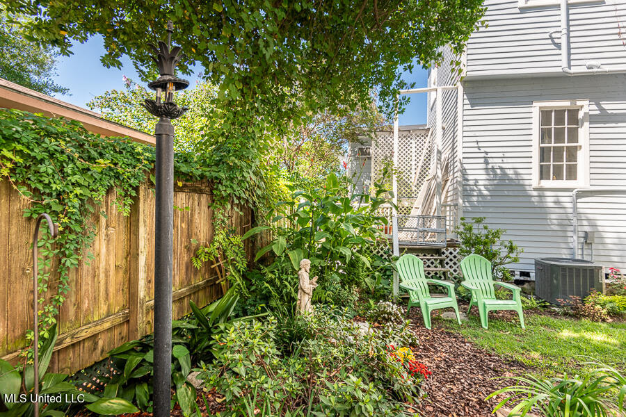 612 State Street Natchez, MS 39120 - Photo 50 of 55 612StateSt_LoRes-25