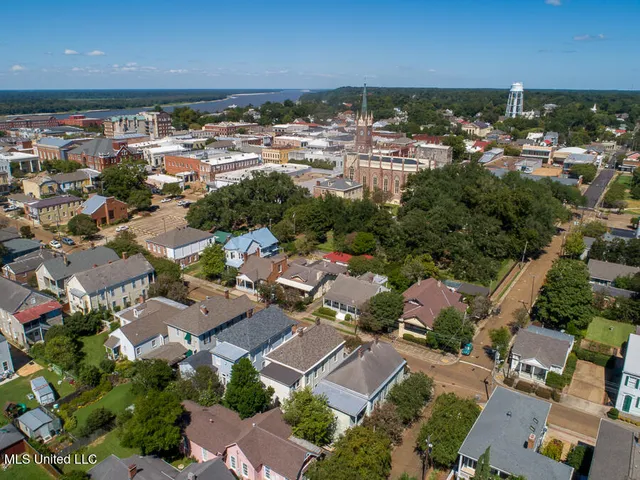 $392,500 | 612 State Street, Natchez, MS 39120