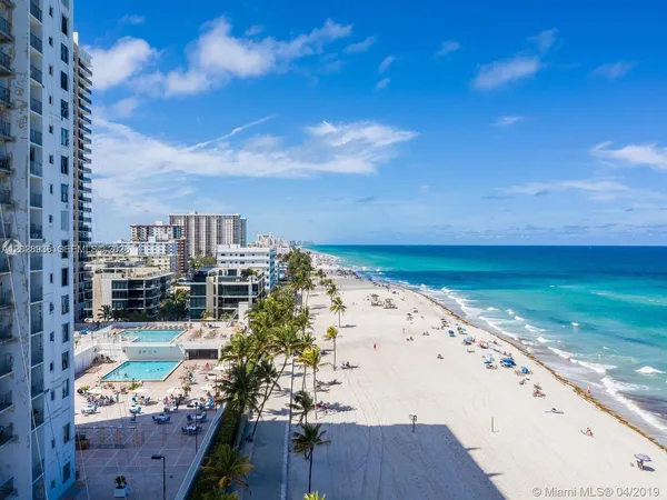 $2,200 | 2101 South Ocean Drive, Unit 306, Hollywood, FL 33019