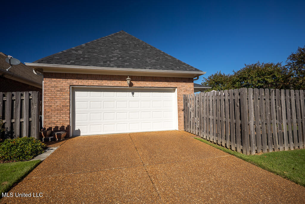 4501 Stone Cross Drive Olive Branch, MS 38654 - Photo 5 of 39 StoneCross-46-31