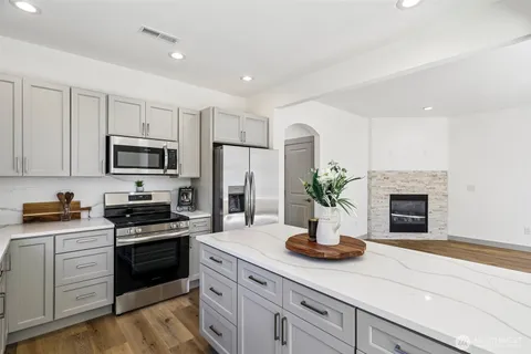 $599,000 | 4051 East J Street, Tacoma, WA 98404