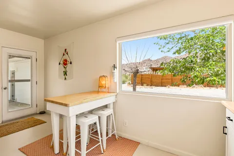 $699,000 | 8669 Vía Rocosa, Joshua Tree, CA 92252
