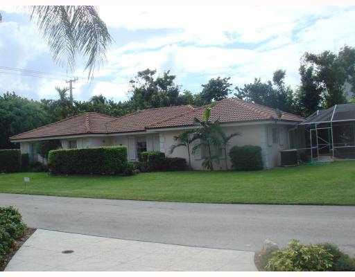 924 Bermuda Gardens Road Delray Beach, FL 33483 - Photo 1 of 16 Primary Photo