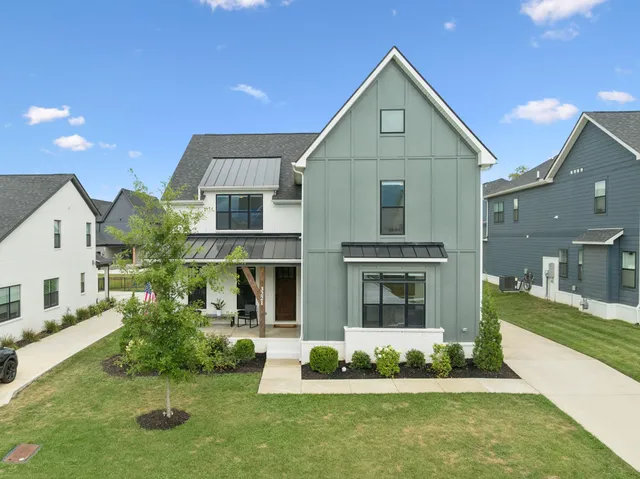 $887,000 | 3221 Knotts Drive, Thompson's Station, TN 37179