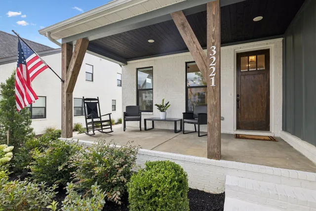 $887,000 | 3221 Knotts Drive, Thompson's Station, TN 37179