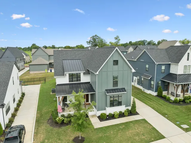 $887,000 | 3221 Knotts Drive, Thompson's Station, TN 37179