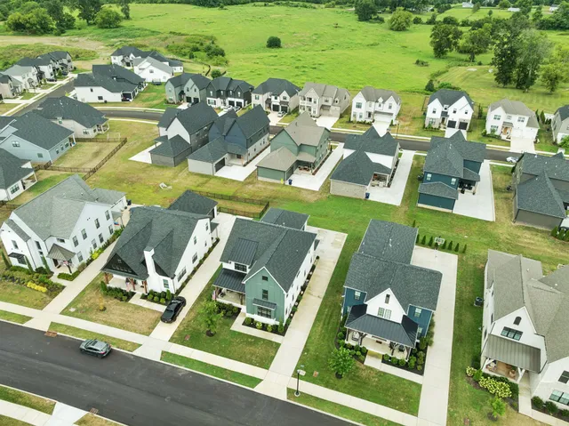 $887,000 | 3221 Knotts Drive, Thompson's Station, TN 37179