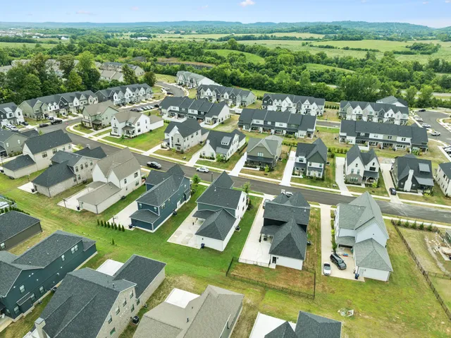 $887,000 | 3221 Knotts Drive, Thompson's Station, TN 37179