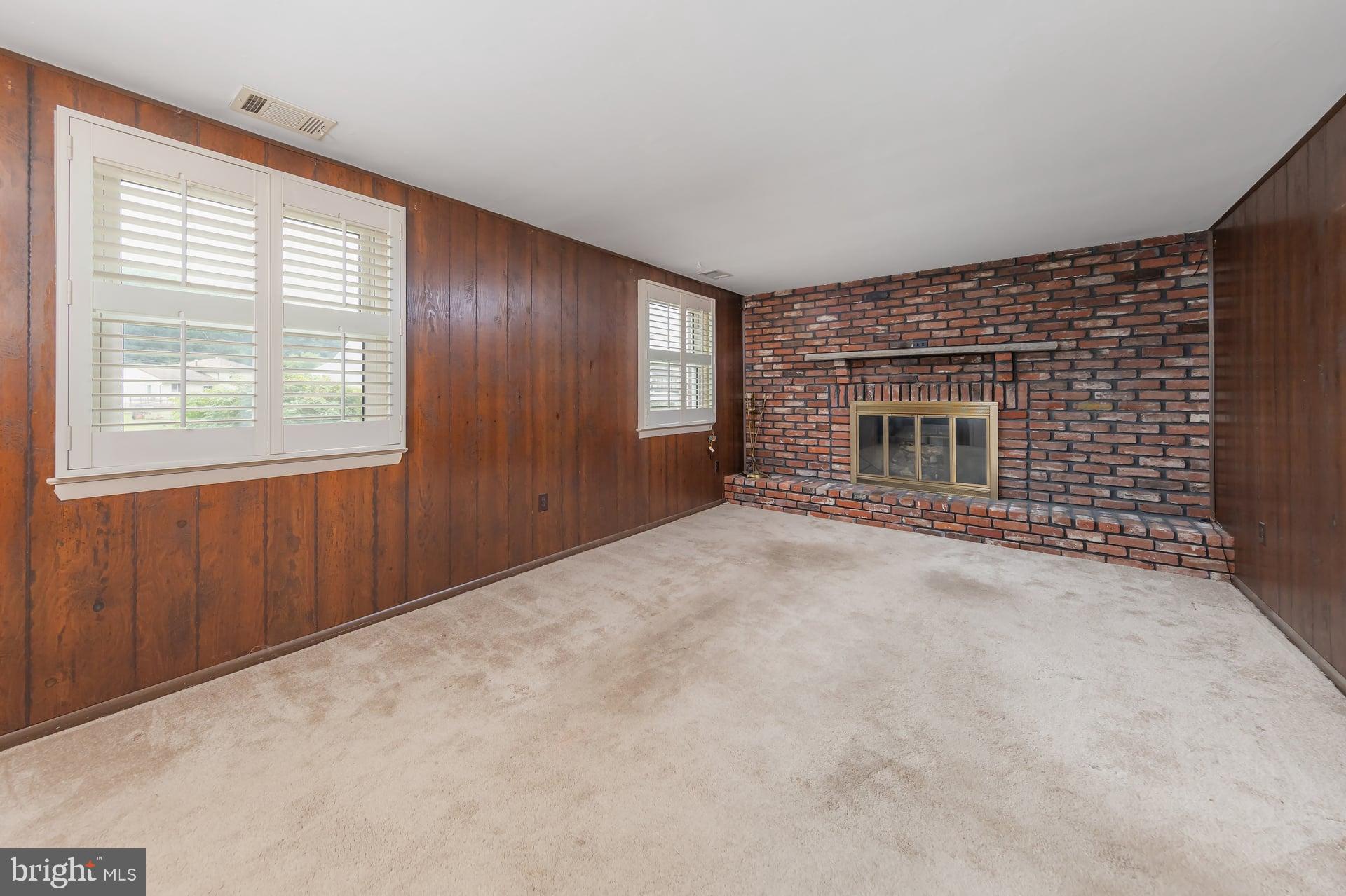 19 Timber Creek Road Stratford, NJ 08084 - Photo 5 of 17 Gallery Image 5
