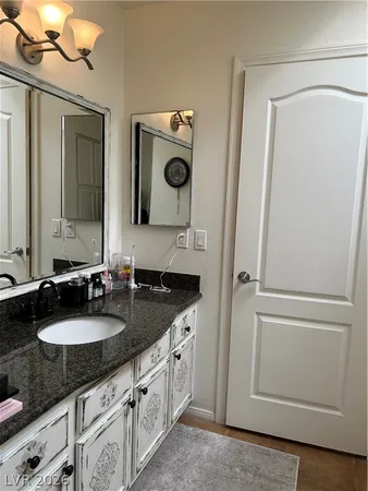 $1,700 | 9325 West Desert Inn Road, Unit 219, Las Vegas, NV 89117