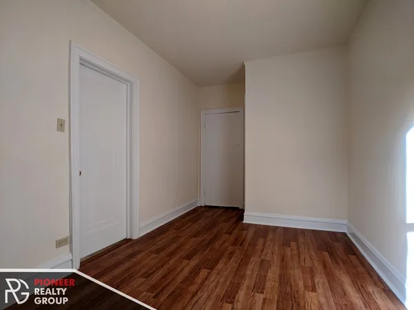 $1,850 | 2536 North Sawyer Avenue, Unit 206, Chicago, IL 60647