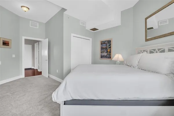 $649,950 | 1010 Central Avenue, Unit 417, St. Petersburg, FL 33705