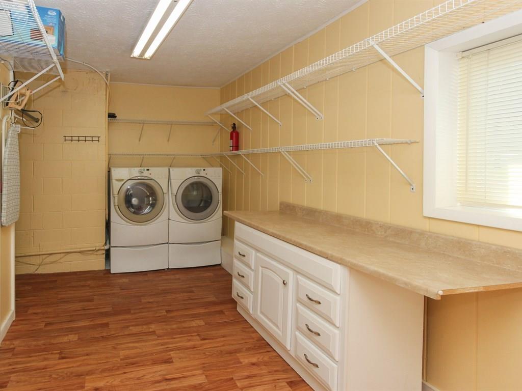 4237 Solun Road Indianapolis, IN 46221 - Photo 11 of 21 Gallery Image 11