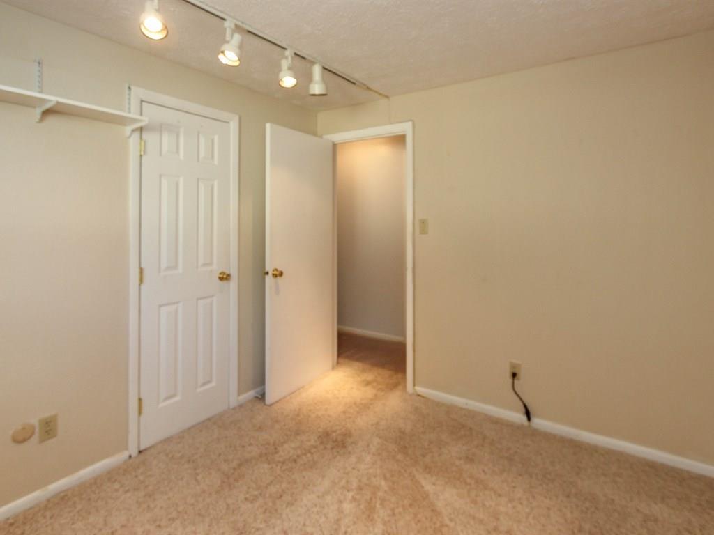 4237 Solun Road Indianapolis, IN 46221 - Photo 14 of 21 Gallery Image 14
