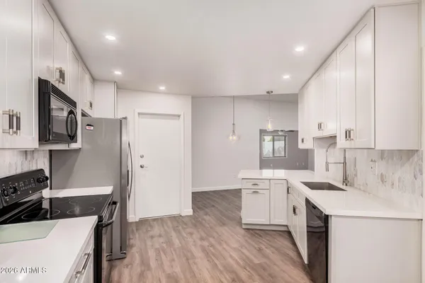 $1,750 | 16635 North 103rd Avenue, Sun City, AZ 85351