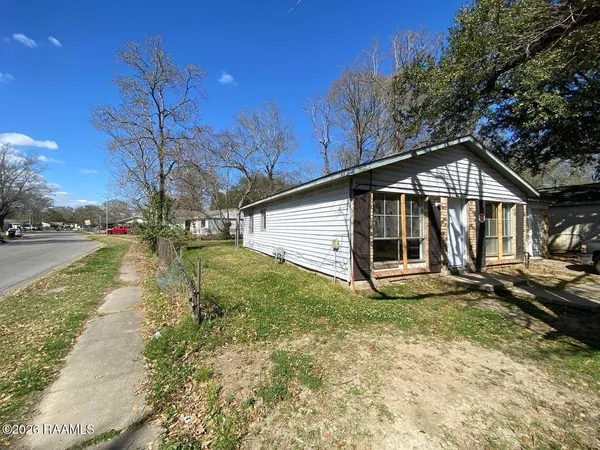 $950 | 1140 Madeline Avenue, Lafayette, LA 70506