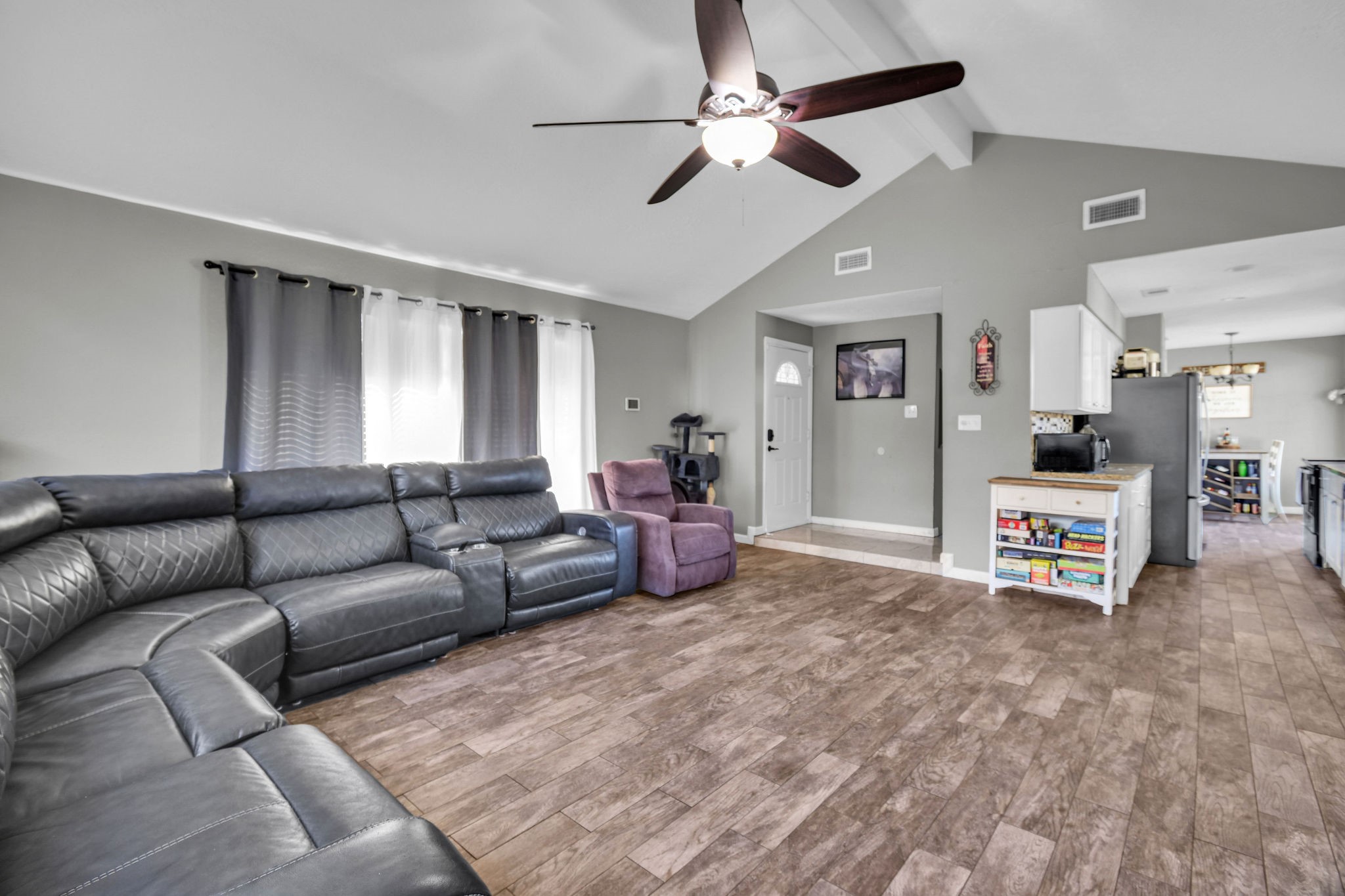 16103 Tibet Road Friendswood, TX 77546 - Photo 7 of 38 Gallery Image 7