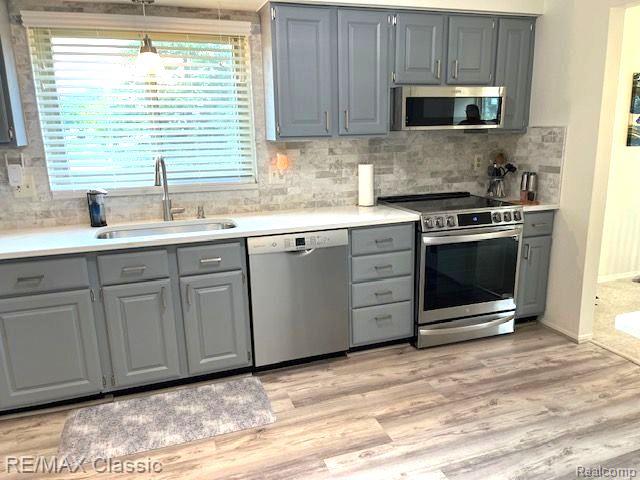 702 Tennyson Rochester Hills, MI 48307 - Photo 10 of 31