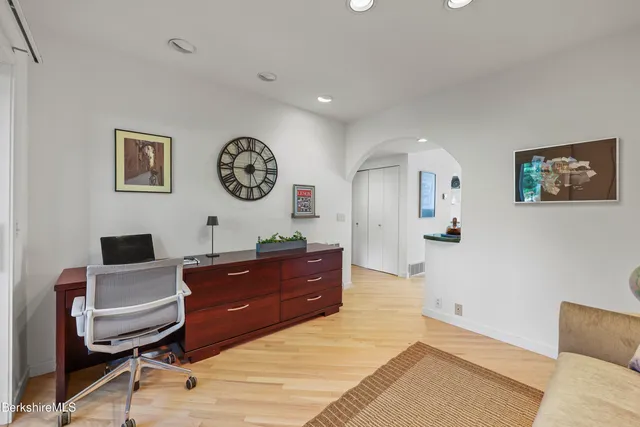 $548,000 | 19 Hawthorne Road, Unit 3B STABLES, Stockbridge, MA 01262