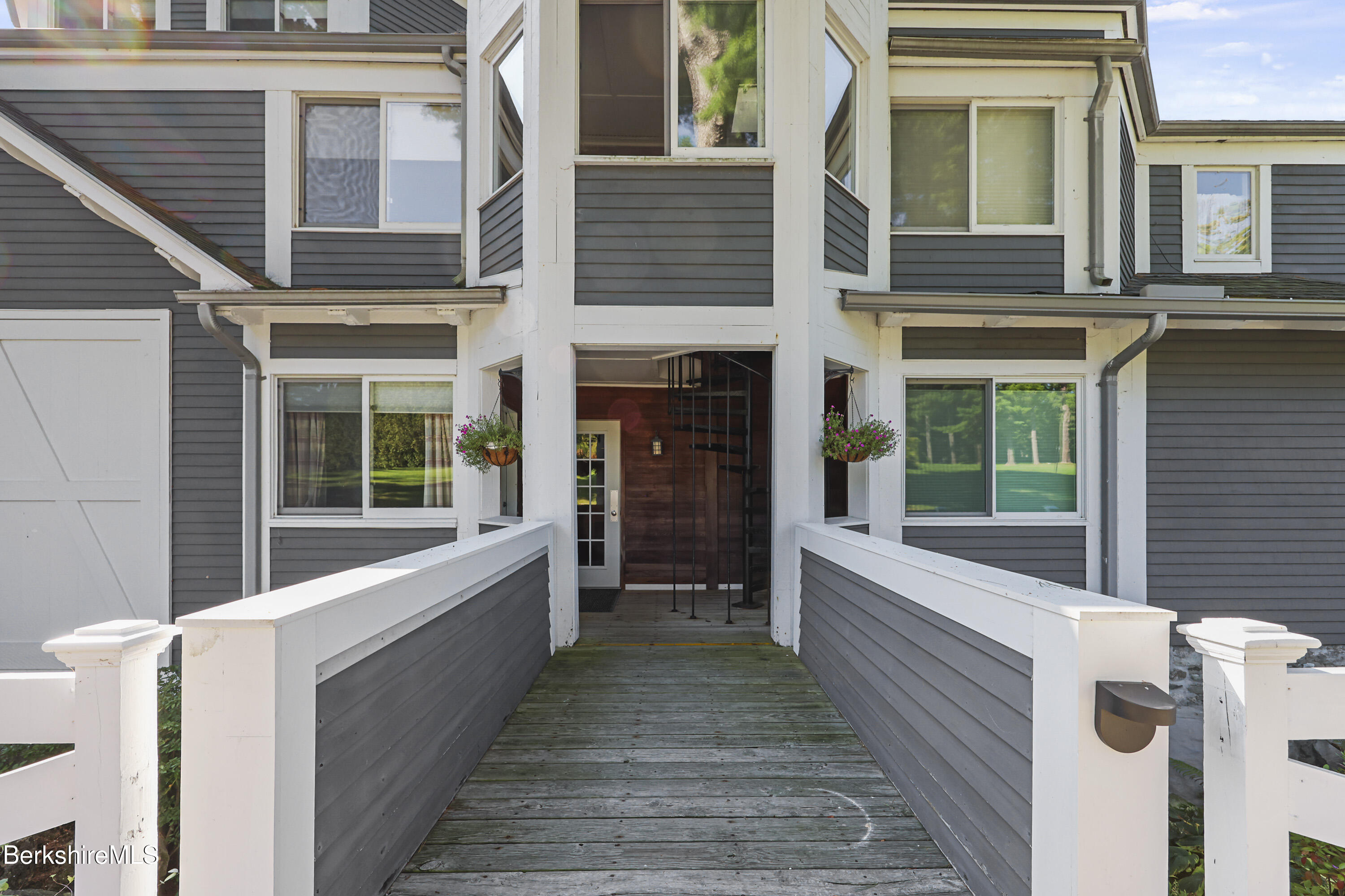 19 Hawthorne Road, Unit 3B STABLES Stockbridge, MA 01262 - Photo 2 of 34 15 Exterior Front