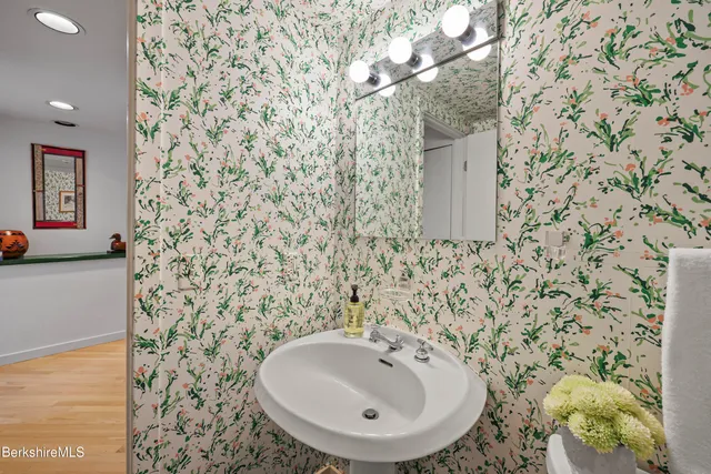 $548,000 | 19 Hawthorne Road, Unit 3B STABLES, Stockbridge, MA 01262