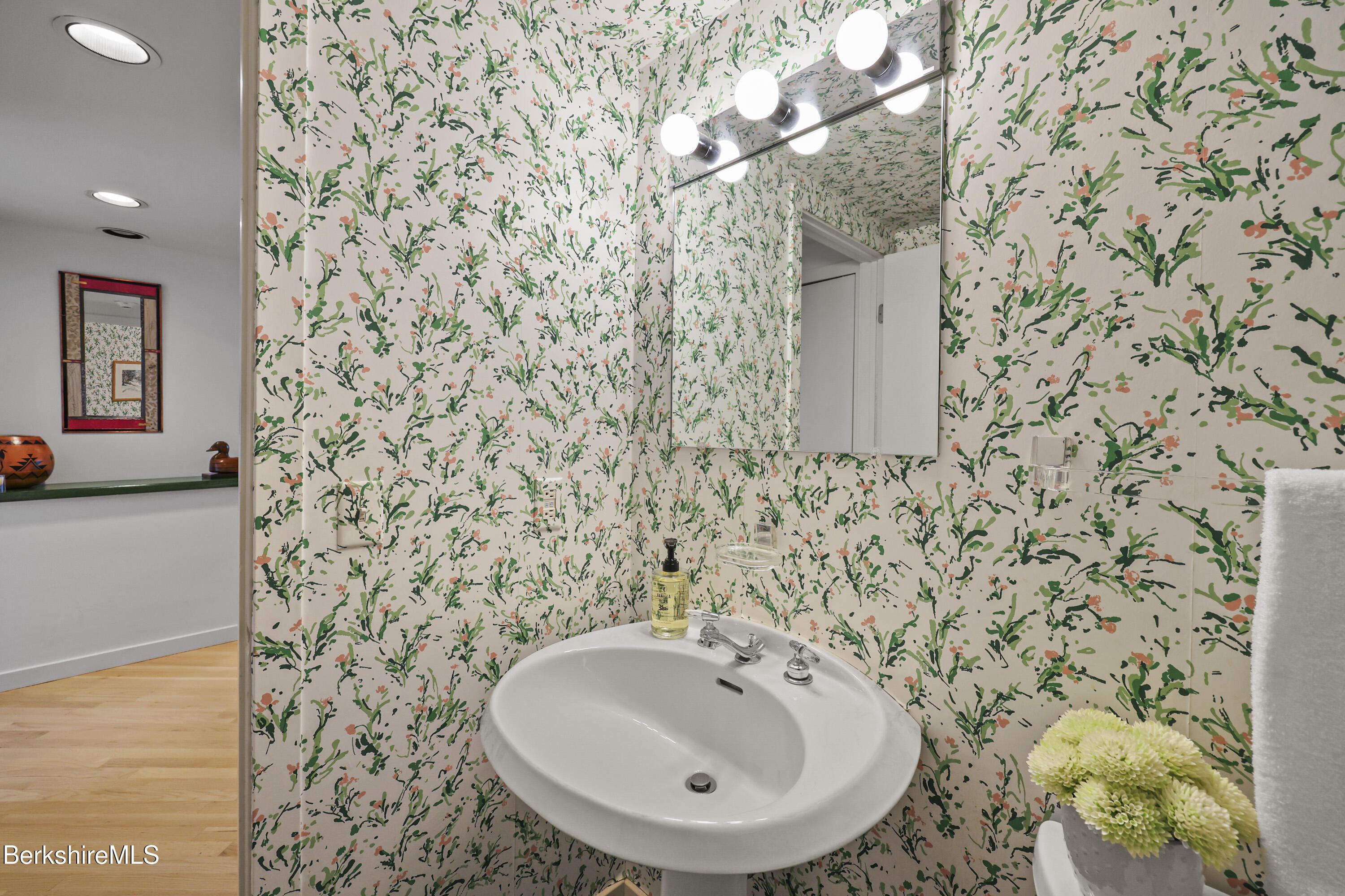 19 Hawthorne Road, Unit 3B STABLES Stockbridge, MA 01262 - Photo 21 of 34 First floor Half Bath