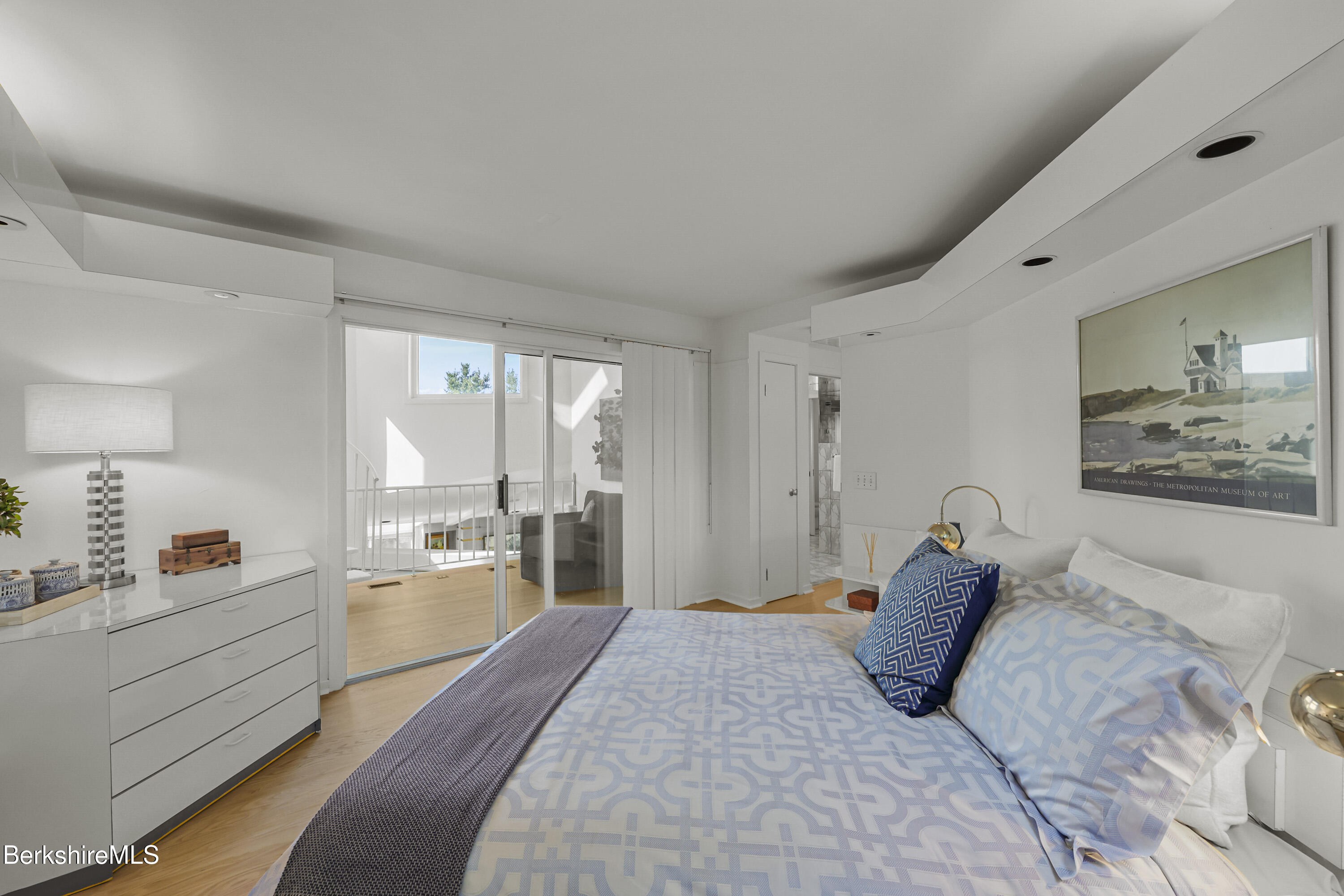 19 Hawthorne Road, Unit 3B STABLES Stockbridge, MA 01262 - Photo 26 of 34 Primary Bedroom