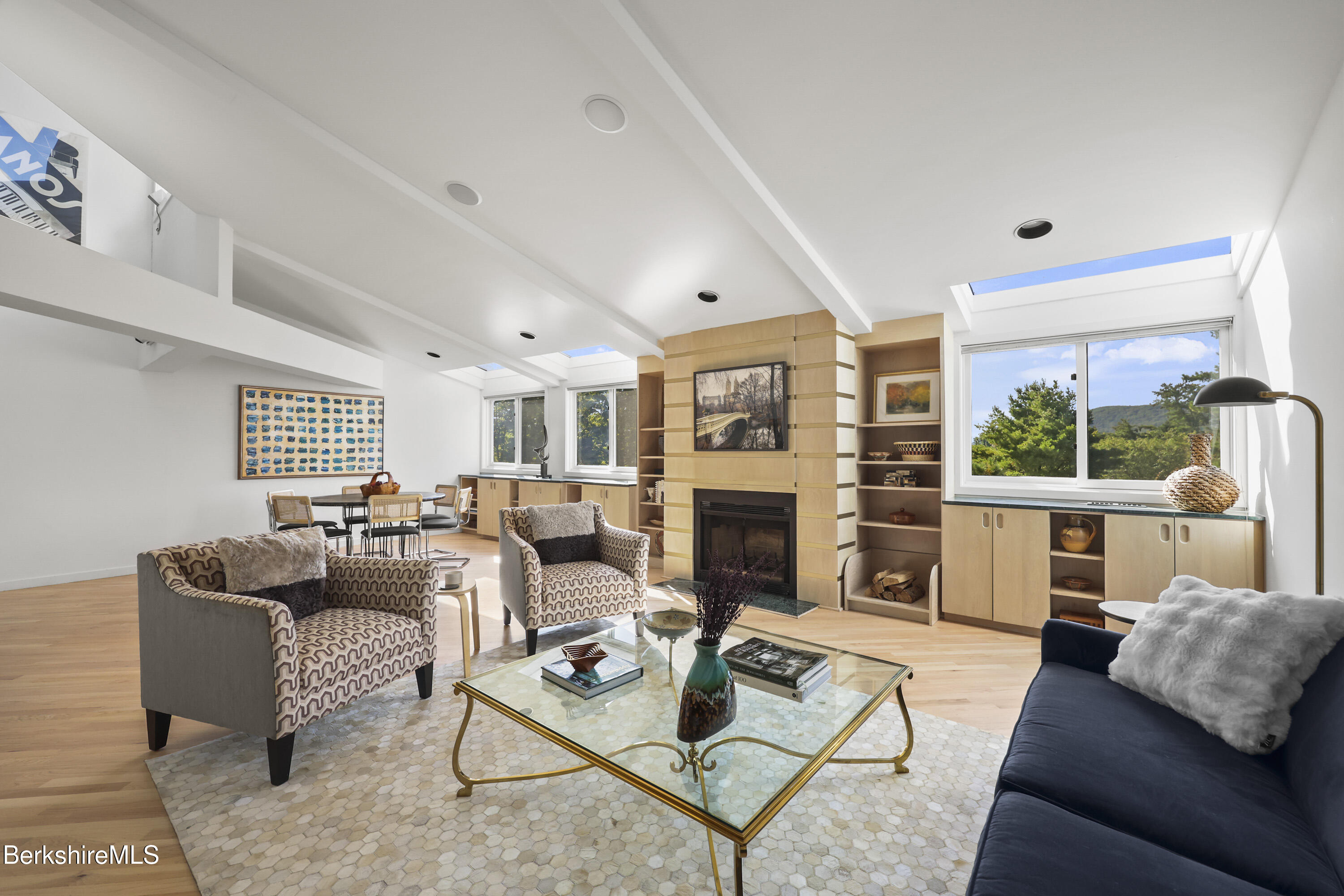 19 Hawthorne Road, Unit 3B STABLES Stockbridge, MA 01262 - Photo 3 of 34 35 Living Room