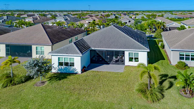 $989,000 | 11991 Southwest Whitewater Falls Court, Port St. Lucie, FL 34987