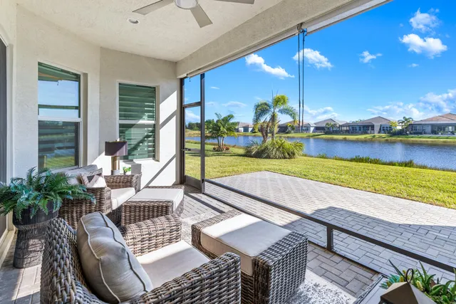 $989,000 | 11991 Southwest Whitewater Falls Court, Port St. Lucie, FL 34987