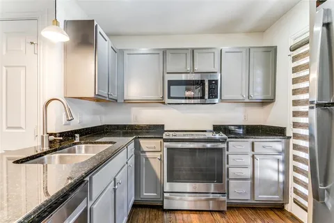 $255,000 | 4727 Bradford Drive, Unit 4727B, Dallas, TX 75219