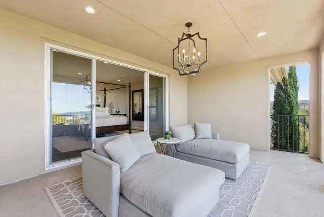 $3,193,000 | 15252 Via Santa Vienta, San Diego, CA 92131