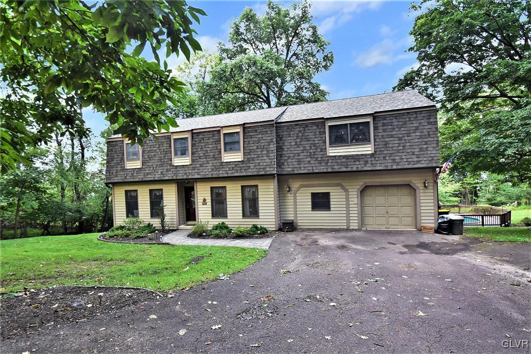 1654 Highpoint Road Coopersburg, PA 18036 - Photo 2 of 48 Gallery Image 2