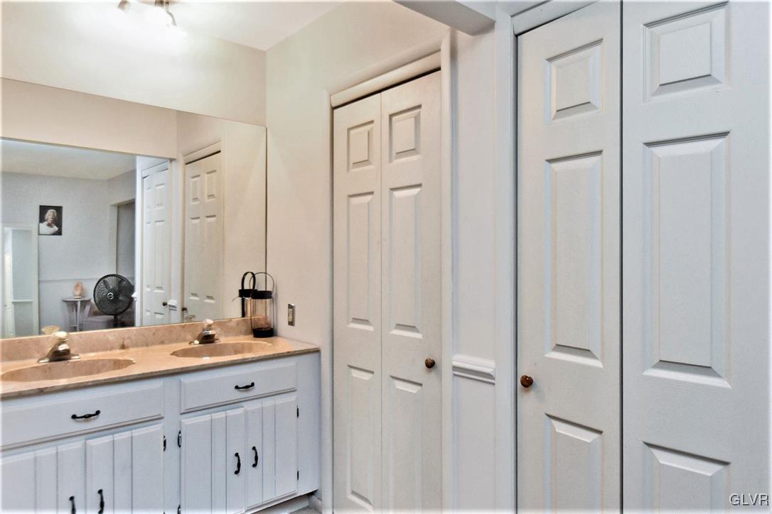 1654 Highpoint Road Coopersburg, PA 18036 - Photo 37 of 48 Gallery Image 37