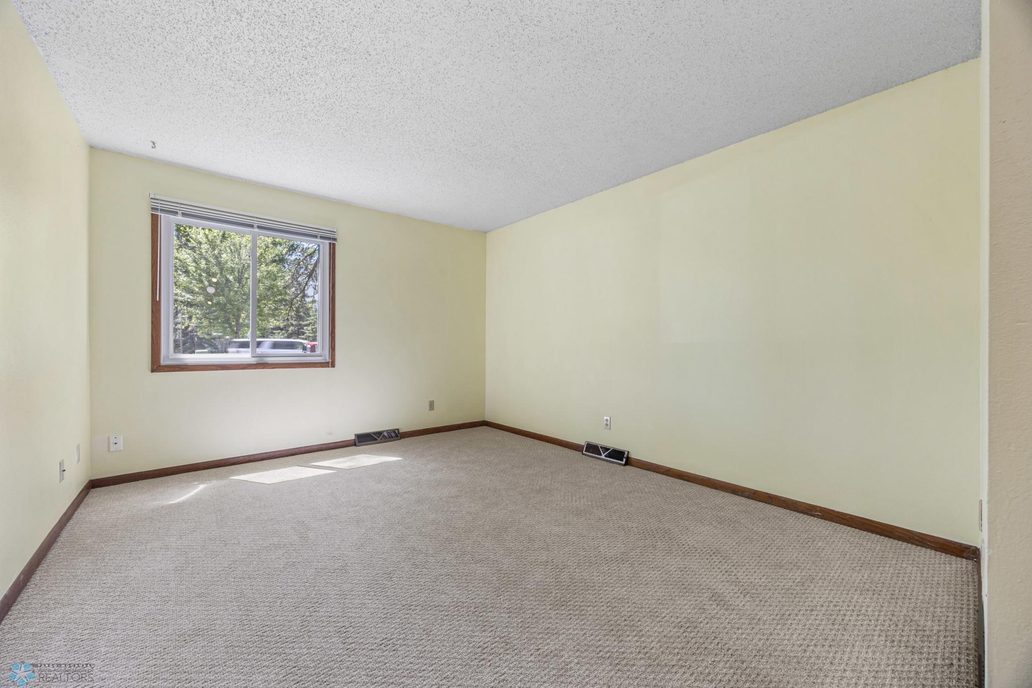 3237 17th Avenue South, Unit 101 Fargo, ND 58103 - Photo 19 of 44