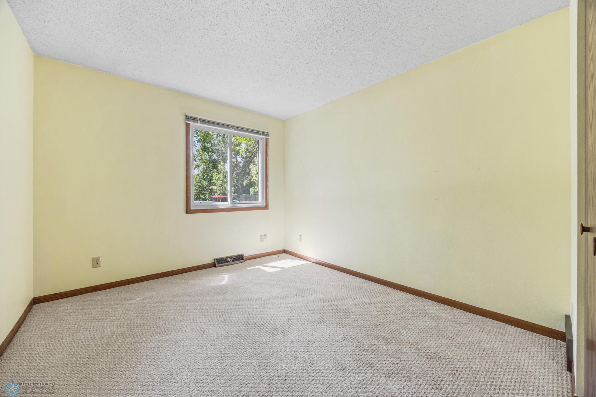3237 17th Avenue South, Unit 101 Fargo, ND 58103 - Photo 28 of 44