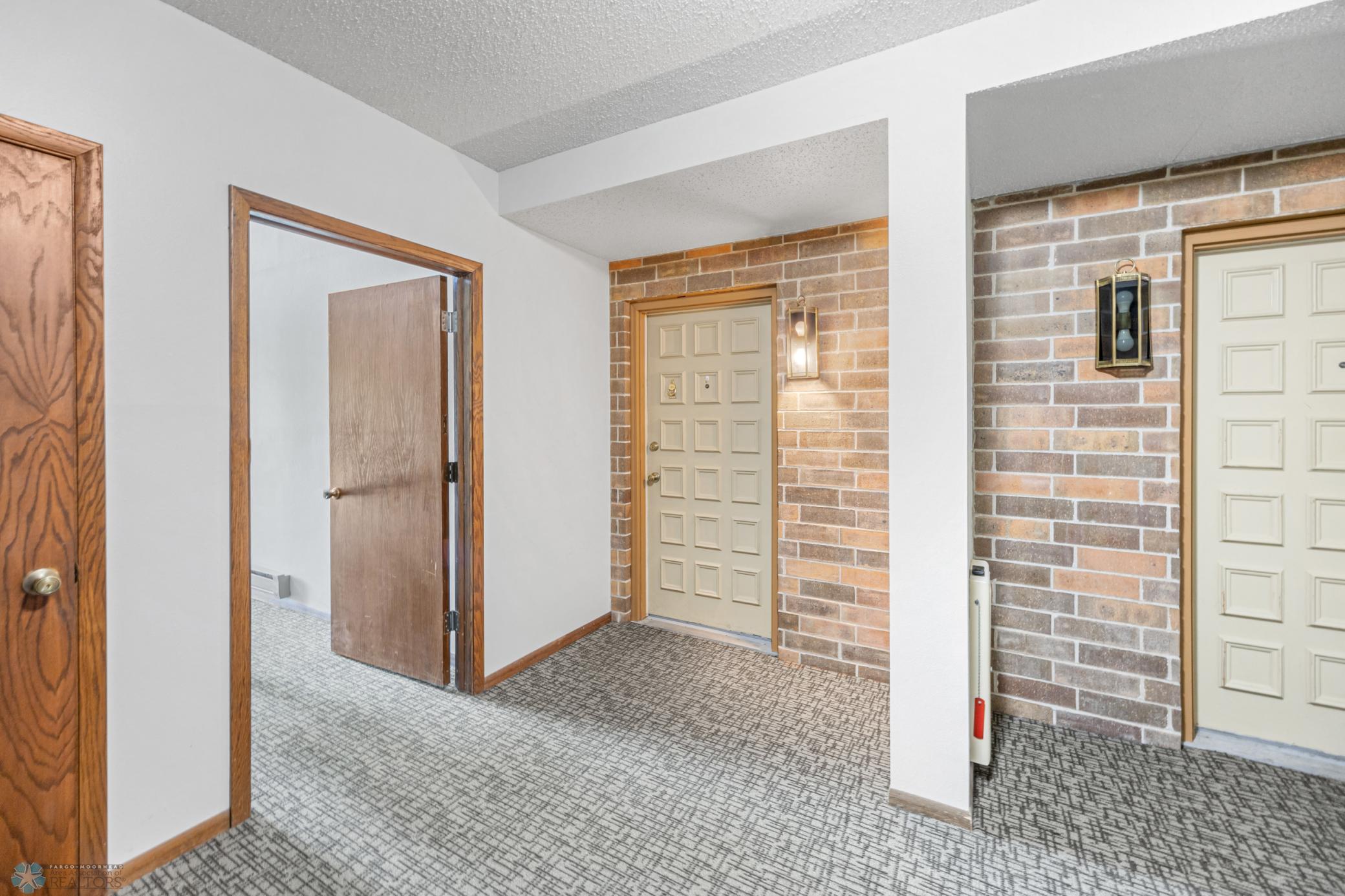 3237 17th Avenue South, Unit 101 Fargo, ND 58103 - Photo 3 of 44