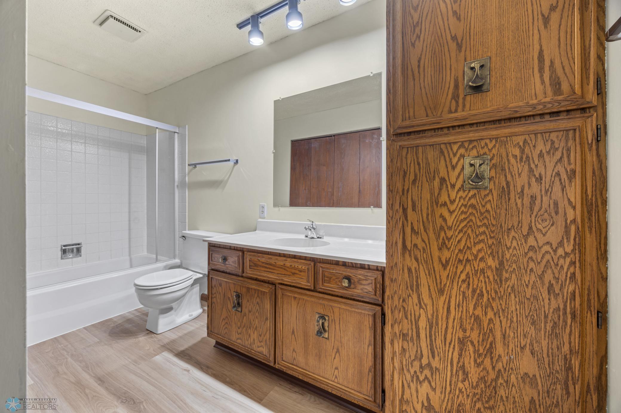 3237 17th Avenue South, Unit 101 Fargo, ND 58103 - Photo 32 of 44